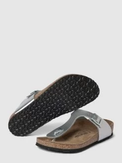 Birkenstock Zehentrenner Im Metallic-Look Modell 'GIZEH' - Silber 6 Birkenstock Zehentrenner Im Metallic-Look Modell 'GIZEH' - Silber -Kindermoden Kunterbunt 610kajpp9d3j4ca788qkcjqh8594iiqb6d6kicqha4qjegq694q4gh2j757j4lhk91a48j1ja0rl4h29853j6dpk6gr66db174sj8o9kcormcohl6ti3idj2cgr36db1cgp66p0