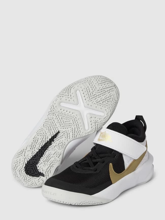 Nike Sneaker Mit Strukturmuster Modell 'Team Hustle' - Schwarz 4 Nike Sneaker Mit Strukturmuster Modell 'Team Hustle' - Schwarz – Bild 4