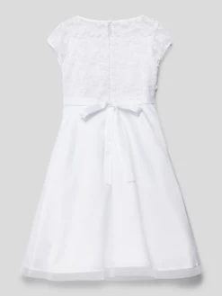 Weise Kommunionskleid Mit Spitzenbesatz - Weiß -Kindermoden Kunterbunt 6p9kgl9m8cokejphako4cl1m9ha44gi66d4k6h1k9164ml21adb4kjpn6h932ihg959jchq8858l4chi993maphj75im6d9i6opm2phkcgp36ohpcgpjidhl6gs66or26op3ad8