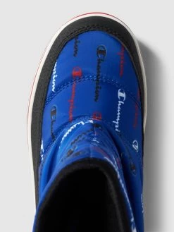 CHAMPION Boots Mit Allover-Logo Modell 'FLAKEY' - Schwarz -Kindermoden Kunterbunt 6tb3ehhh6t5jelia6h9l8jqda9154iida954mca1ah73ai28a97kgii48t436li69ksjcd9p9t1koga18so62eb56dhm8p9i6lh3gd1k65ijeoho6gs38dj2cdh34c9k6sqmaog