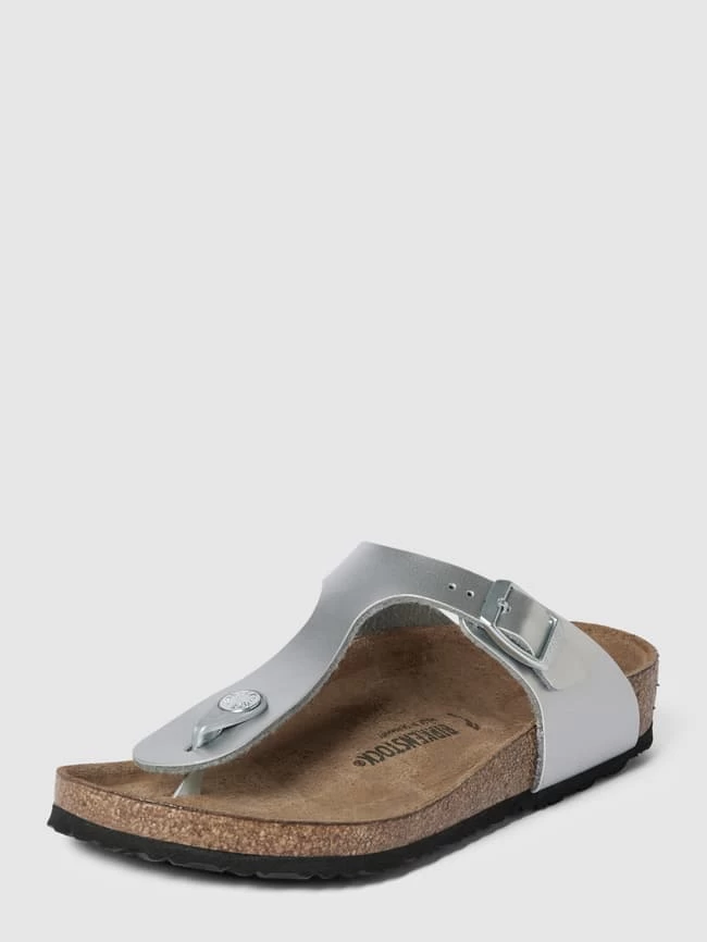 Birkenstock Zehentrenner Im Metallic-Look Modell 'GIZEH' - Silber 1 Birkenstock Zehentrenner Im Metallic-Look Modell 'GIZEH' - Silber