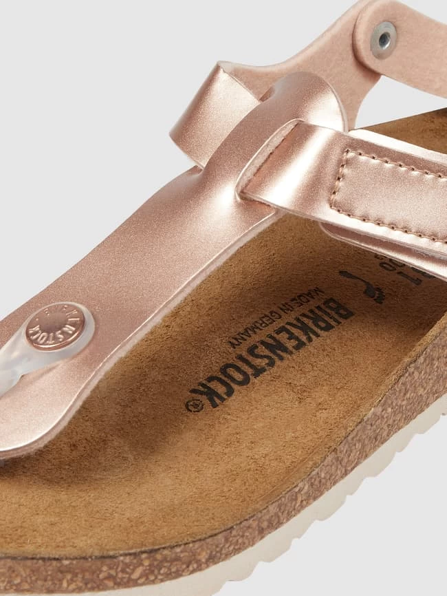 Birkenstock Sandalen In Metallic-Optik Modell 'Kairo' - Kupfer 2 Birkenstock Sandalen In Metallic-Optik Modell 'Kairo' - Kupfer – Bild 2