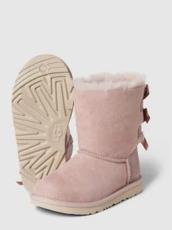 UGG Stiefel Mit Schleifen-Details Modell 'BAILEY' - Hellrosa -Kindermoden Kunterbunt 9584cc2l99334d28691kugi79orkkl1k9oo38lho65a34iakah9l2jqdad83igifa57k8kig8gs32i9i9d3j2dj461h34opg60sjcdpkc4sm2o9kc5ijapb16pimcp9gclhj0og