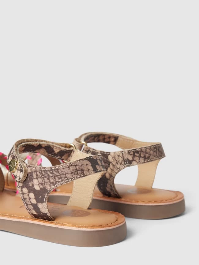 Gioseppo Zehentrenner Mit Allover-Muster Modell 'DOTA' - Hellbraun 2 Gioseppo Zehentrenner Mit Allover-Muster Modell 'DOTA' - Hellbraun – Bild 2