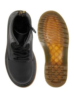 Dr. Martens Boots Aus Leder Modell '1460' - Schwarz -Kindermoden Kunterbunt 9la4ui9mad852j1i6l63ecaea8rj4jpm9cs44ea56cp4aia86h84qiid6ks4id2l6d732h2299a4mi1o8co3cdhm6crj2d9ncos38phk74o3io9k69hj2dr4clgj4dhgcgo66c0