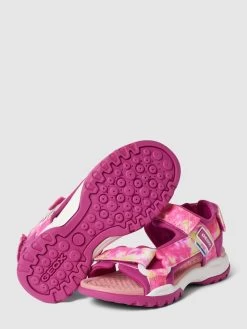Geox Sandalen Mit Allover-Muster Modell 'J BOREALIS GIRL' - Pink 6 Geox Sandalen Mit Allover-Muster Modell 'J BOREALIS GIRL' - Pink -Kindermoden Kunterbunt a17j8hif8gq50ii5650kgg9j64rkigaa6h552l2a60pj2ja198ojii9k99230ea86cs4mh1g71746cpo8go38d1hckq6adhl6op3echkc8ojee9nc8qj8c9j64rjepb568sj8c8