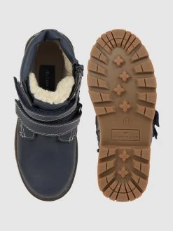 Tom Tailor Boots In Leder-Optik Mit Teddyfutter - Marineblau -Kindermoden Kunterbunt a59kmgif6973iha1aos4ecqe9p2ksj1oagokgj9l7574qlij9sq4qhq5al64ud1oa124gcab9cq4sdq98h3mcdhkcgpj6ohi64rj0dhk6sq32e1i6sqm4cj3coojcdj2c8qm8do