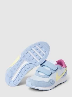 Nike Sneaker Mit Kontrastbesatz Modell 'MD Valiant' - Flieder -Kindermoden Kunterbunt ad4l2h1l9oo3eghl6gskcc9i8gol6k258t33akai9d8l0ci99d43eh249spk4ipl8p238ihj9d152kae8oo66chj6gsm8e1p6pj64c9k75i3ae9kc4s3aoj26os3idj6clhj8p8